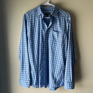 Johnston and Murphy long sleeve button down size M